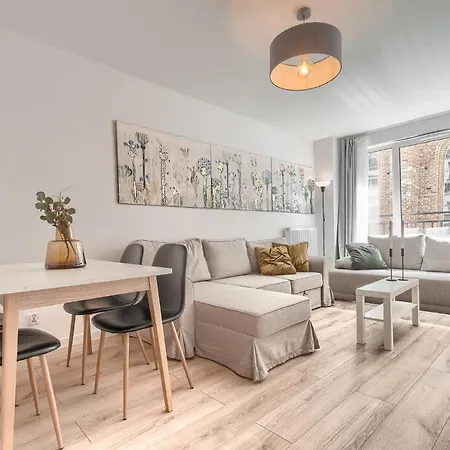 Daire 3000 Bulwary Stare No 1 *