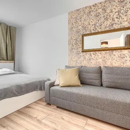 3000 Bulwary Stare No 1 Daire *