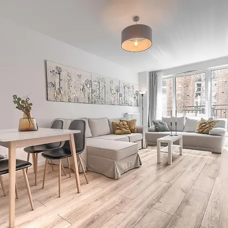 3000 Bulwary Stare No 1 Apartment *